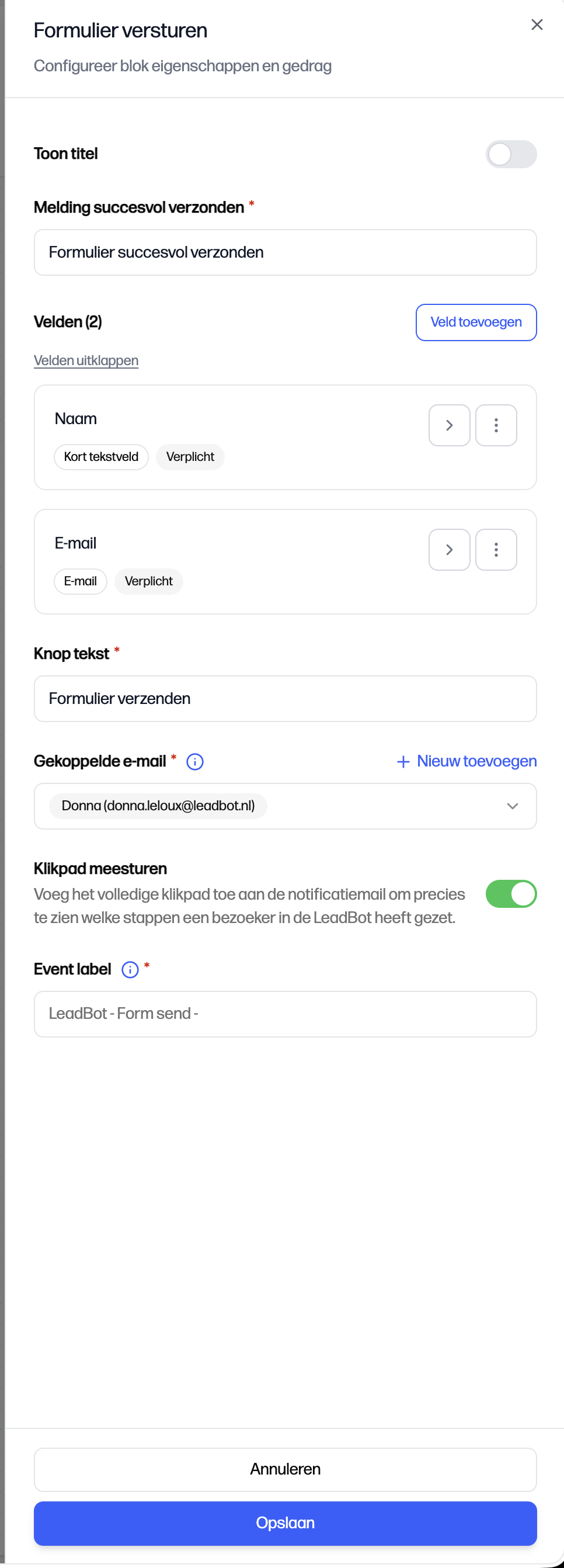 Het veld Gekoppelde e-mail in het paneel van een Formulier versturen-stap